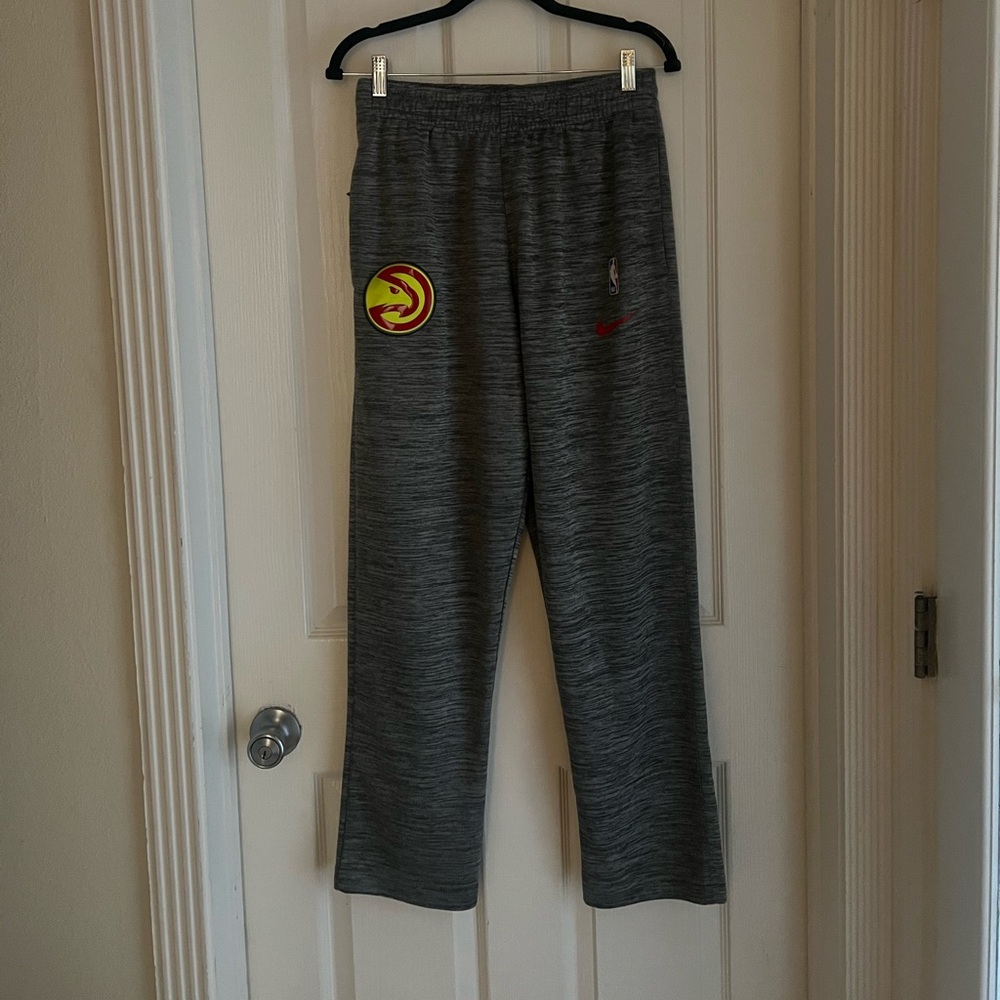 Nike Gray Atlanta Hawks sweatpants